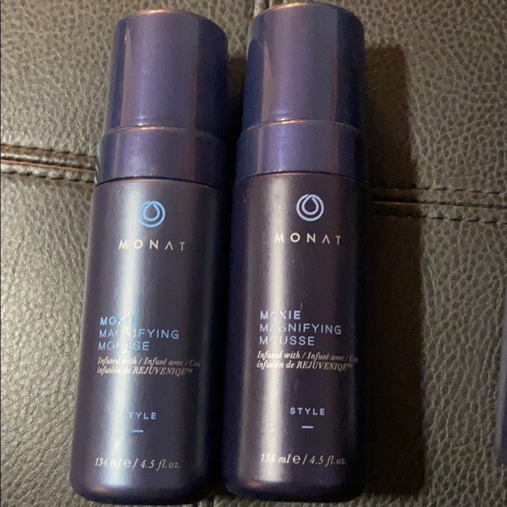 Monat Moxie Magnifying Mousse